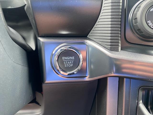 new 2025 Ford F-150 car, priced at $66,370