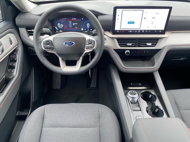 new 2025 Ford Explorer car, priced at $40,950