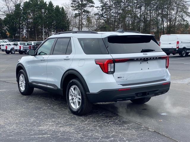 new 2025 Ford Explorer car, priced at $40,950