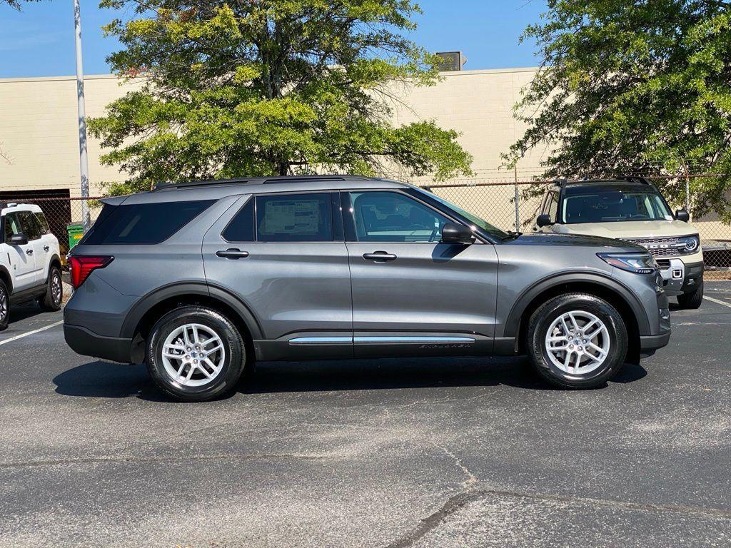 new 2025 Ford Explorer car, priced at $41,241