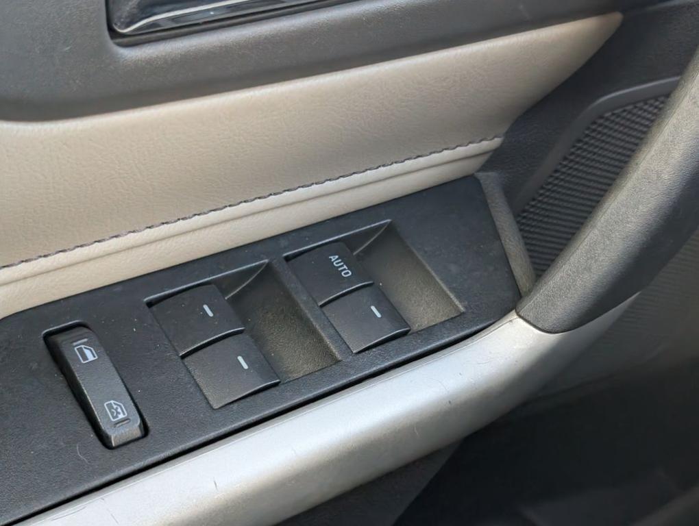 used 2012 Ford Edge car, priced at $11,000