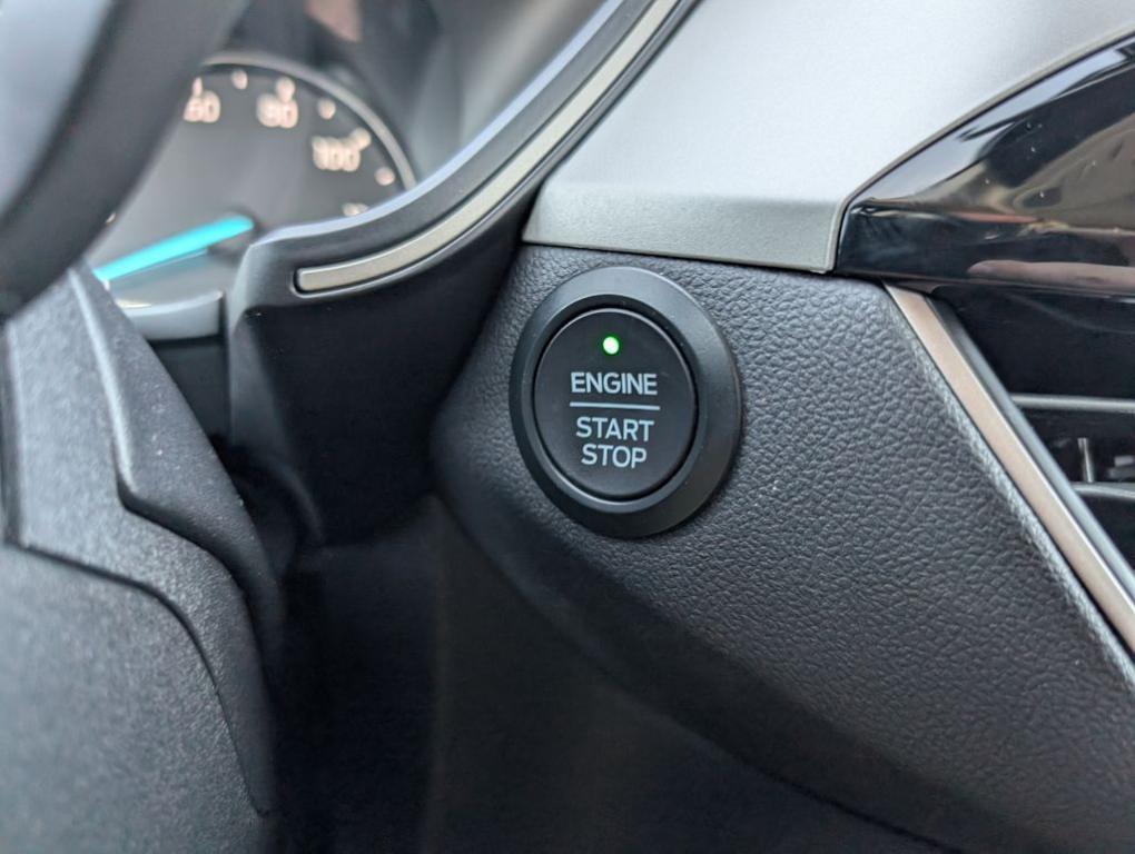 used 2021 Ford Escape car, priced at $21,400