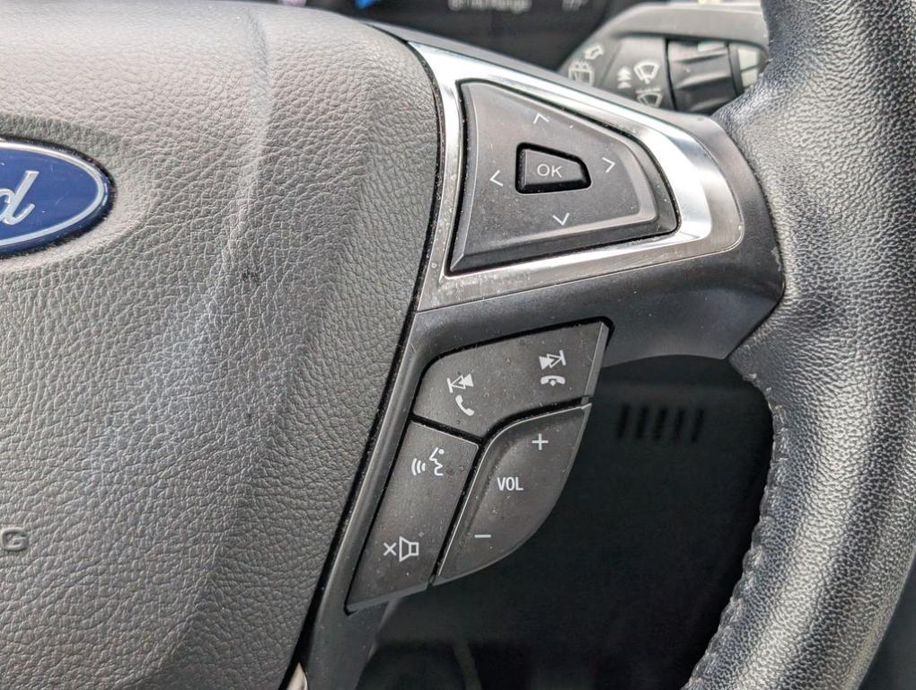 used 2021 Ford Edge car, priced at $14,998