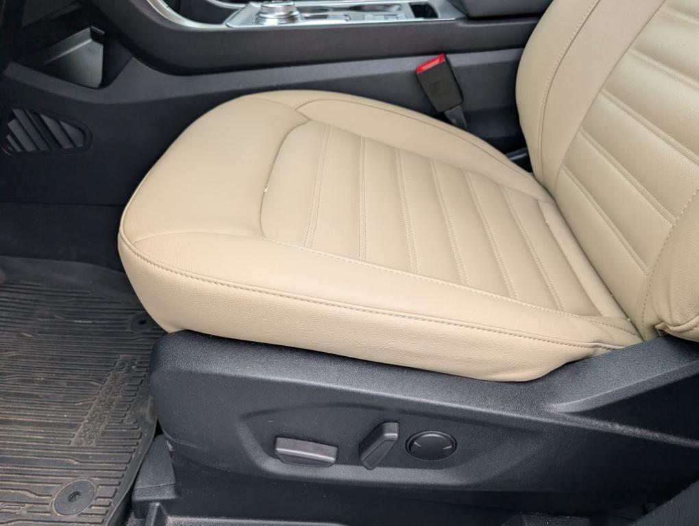 used 2021 Ford Edge car, priced at $14,998