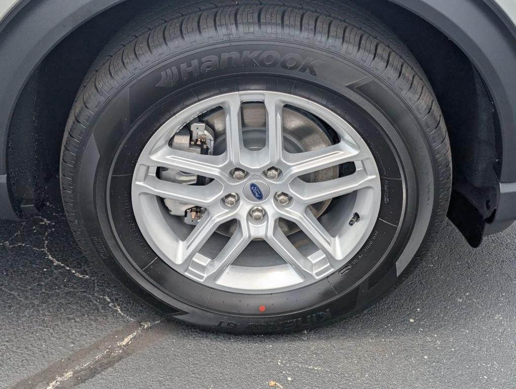new 2025 Ford Explorer car, priced at $39,460