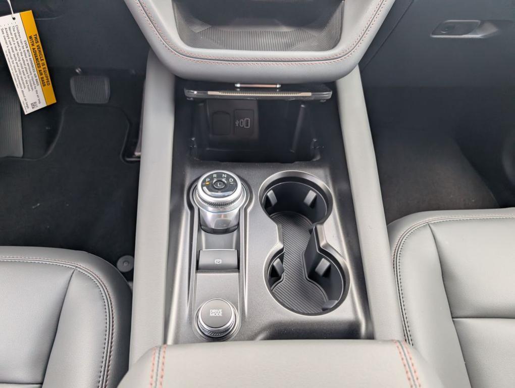 new 2025 Ford Explorer car, priced at $39,460