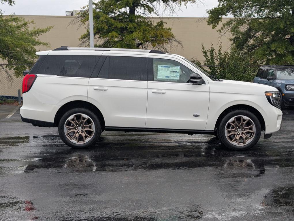 new 2025 Ford Expedition car, priced at $87,090