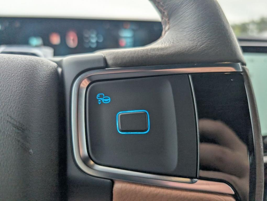 new 2025 Ford Expedition car, priced at $87,090