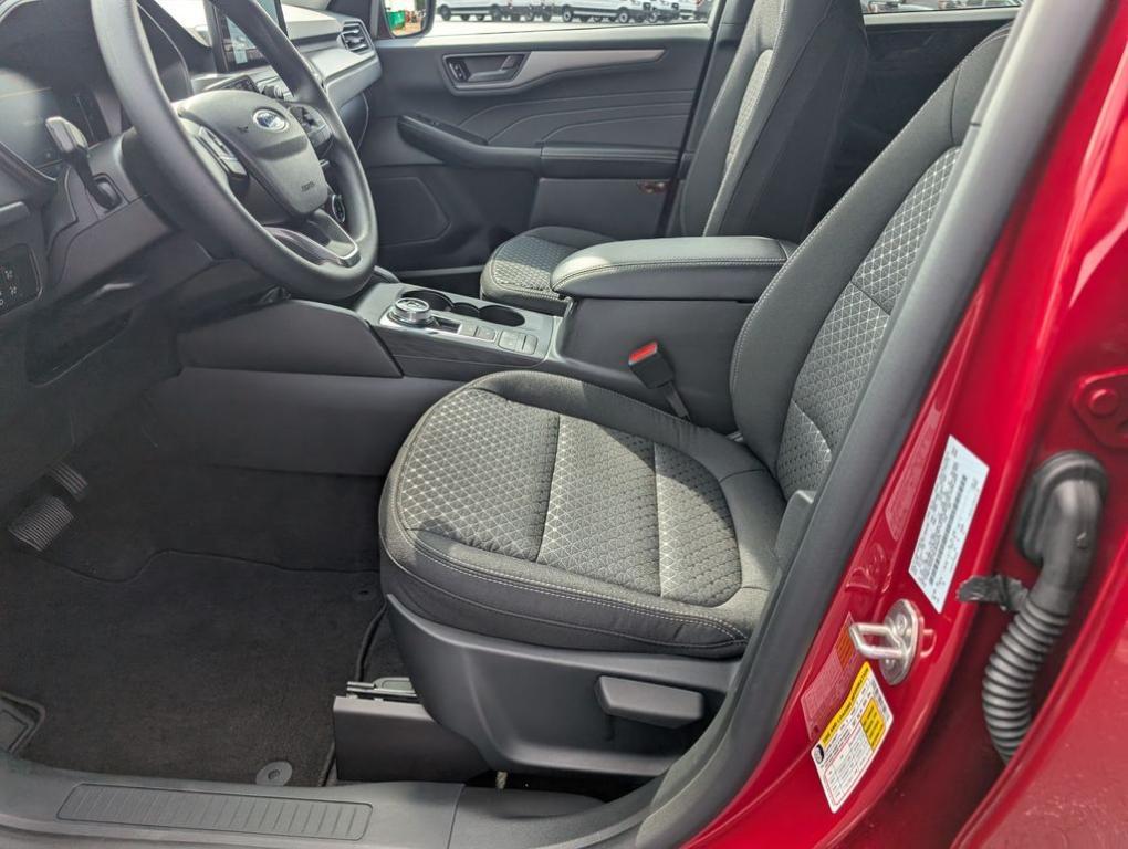 new 2025 Ford Escape car, priced at $25,000