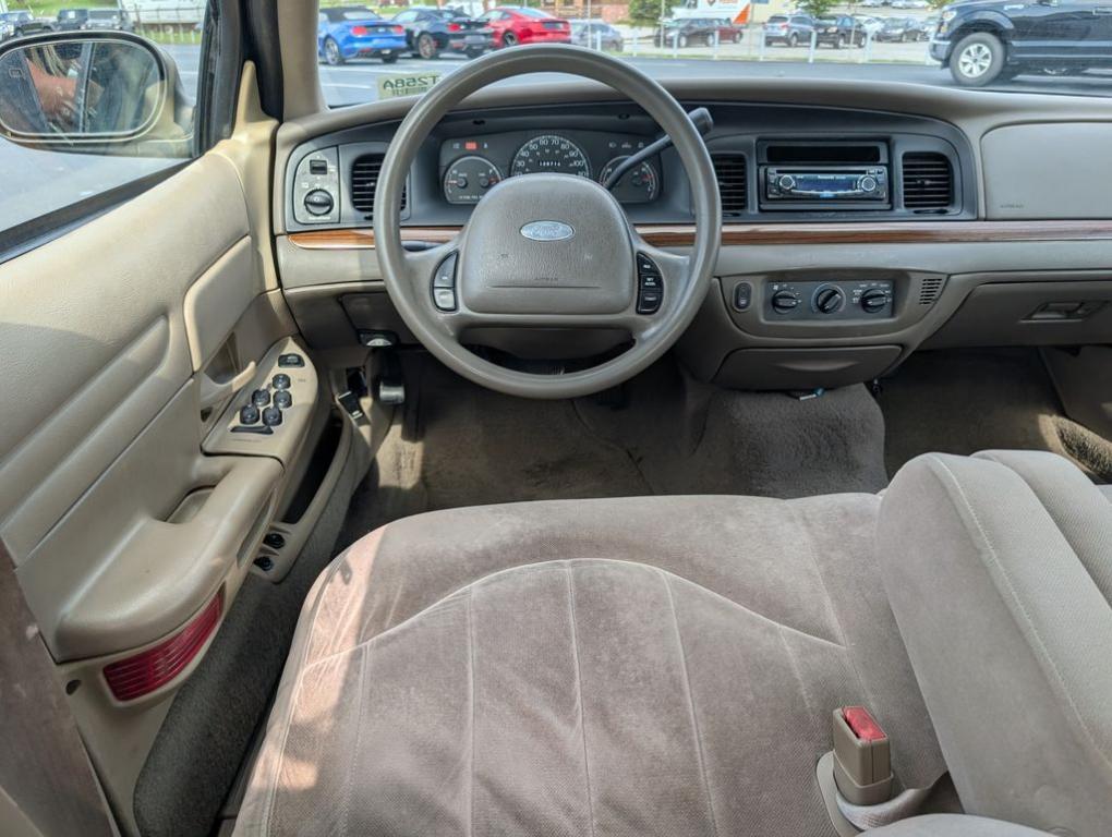 used 2002 Ford Crown Victoria car, priced at $5,799
