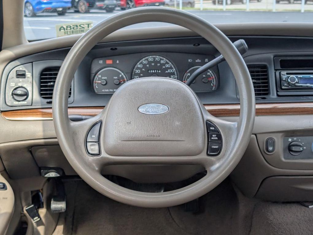 used 2002 Ford Crown Victoria car, priced at $5,799