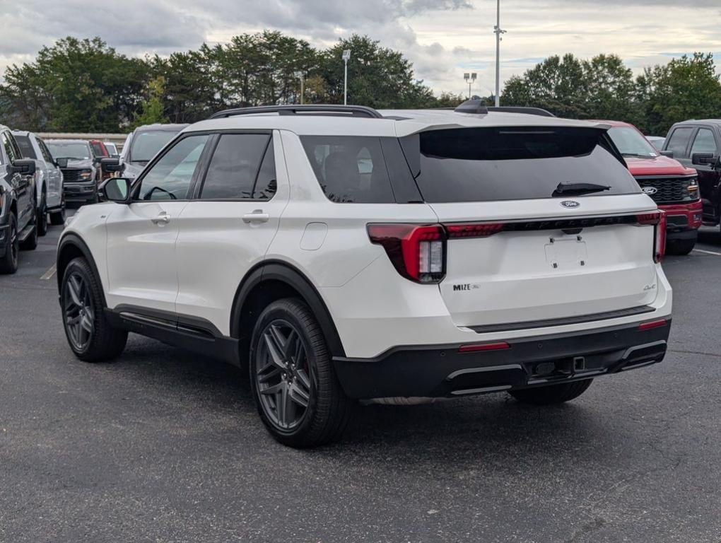new 2025 Ford Explorer car, priced at $47,895