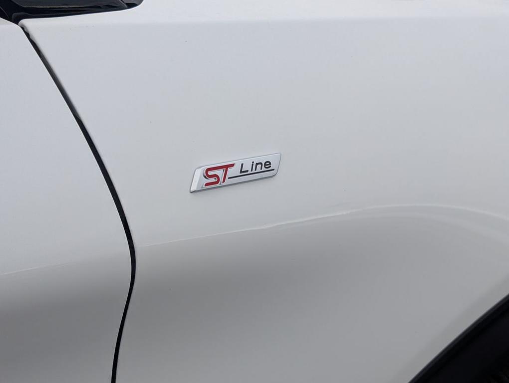 new 2025 Ford Explorer car, priced at $47,895