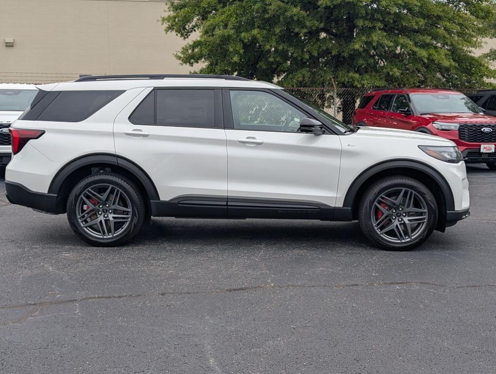 new 2025 Ford Explorer car, priced at $47,895