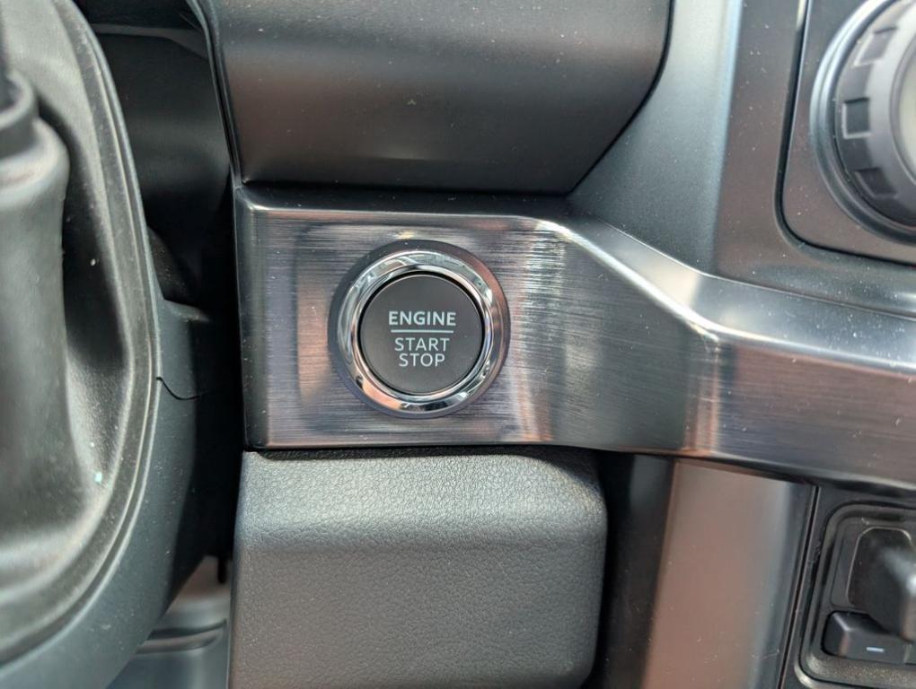 new 2025 Ford F-250 car, priced at $81,610