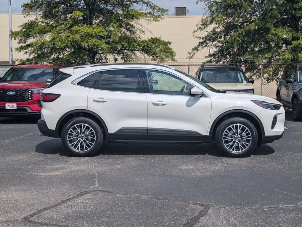 new 2025 Ford Escape car, priced at $31,420