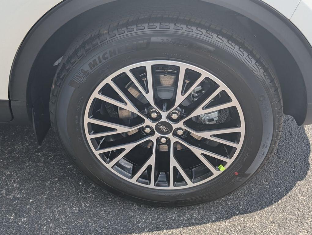 new 2025 Ford Escape car, priced at $31,420