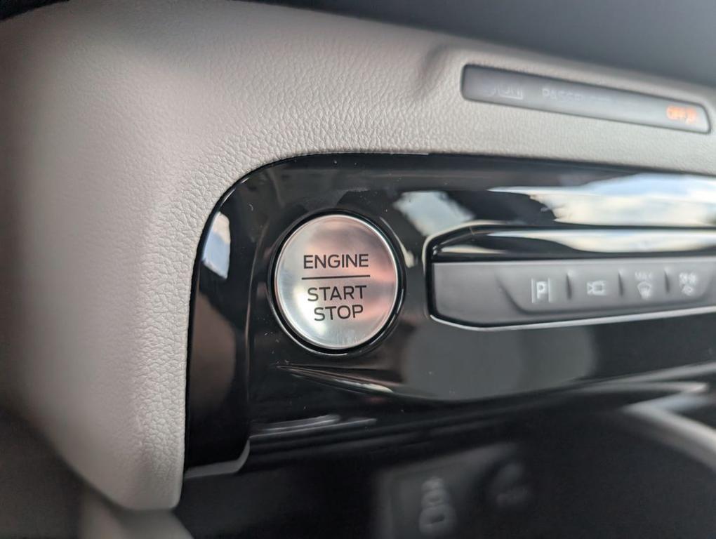 new 2025 Ford Escape car, priced at $31,420