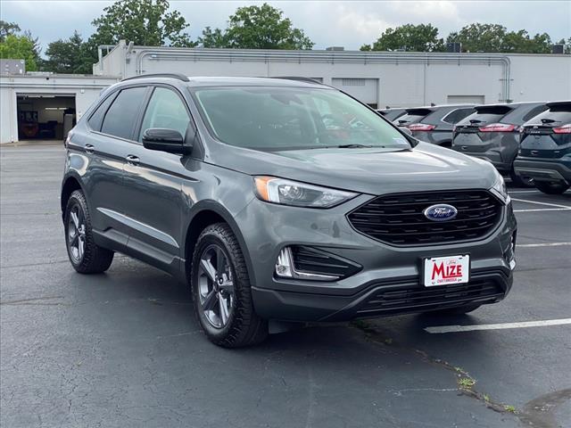 new 2024 Ford Edge car, priced at $35,305