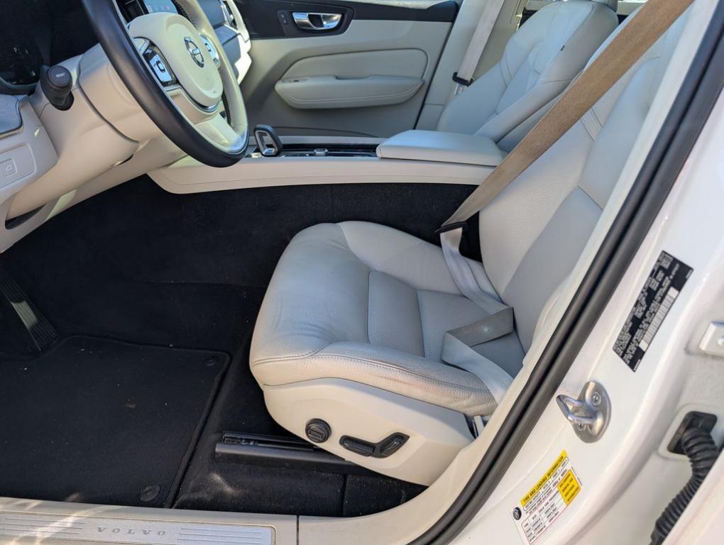 used 2023 Volvo XC60 car, priced at $27,980