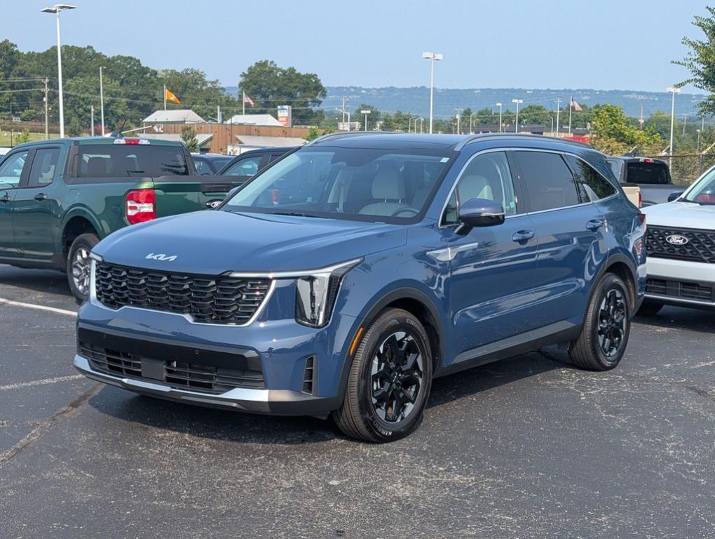 used 2025 Kia Sorento car, priced at $30,000