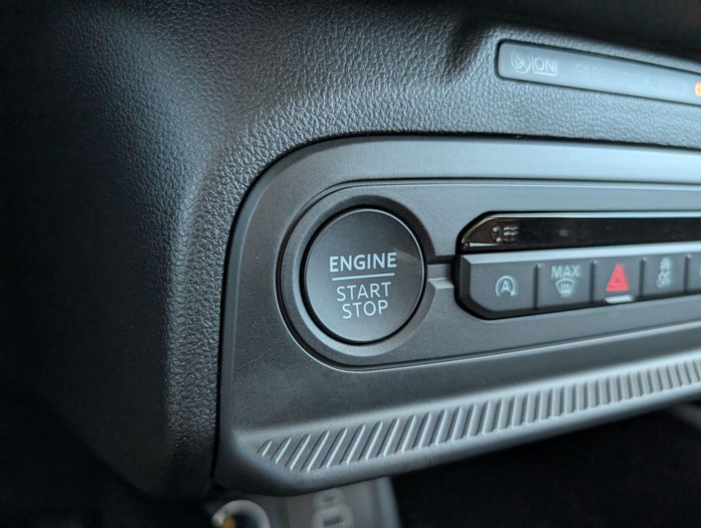 new 2025 Ford Bronco Sport car, priced at $32,000