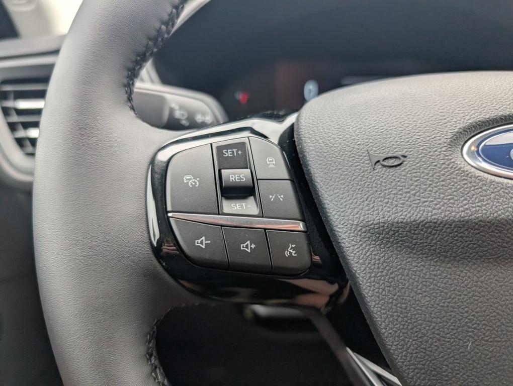 new 2025 Ford Escape car, priced at $25,000