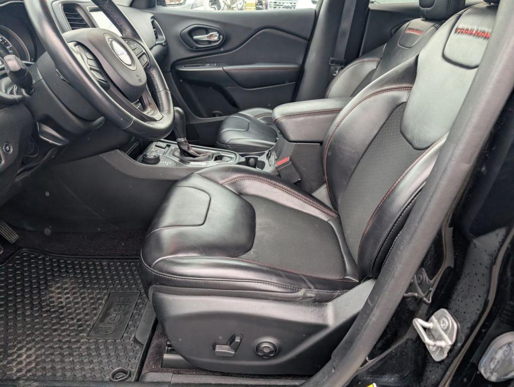used 2019 Jeep Cherokee car, priced at $14,860
