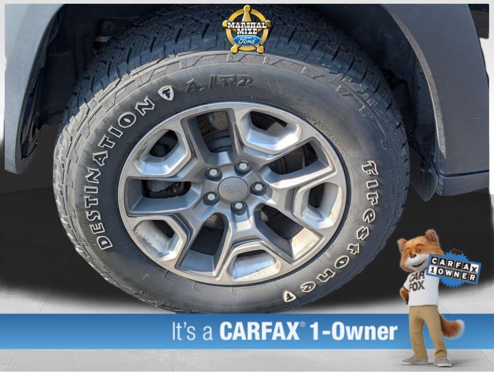 used 2019 Jeep Cherokee car, priced at $15,223