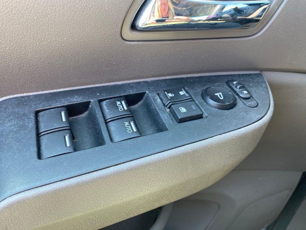used 2016 Honda Odyssey car, priced at $13,978