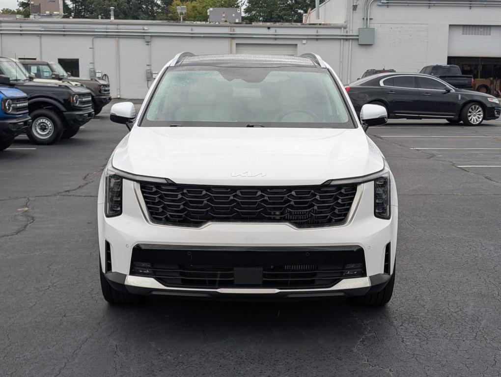 used 2025 Kia Sorento car, priced at $35,000