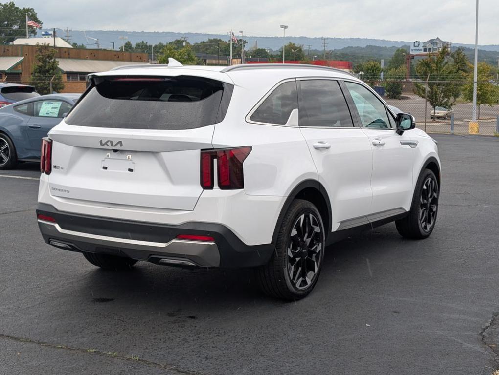used 2025 Kia Sorento car, priced at $35,000