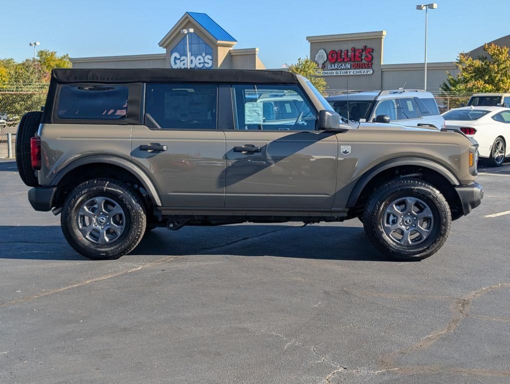 new 2025 Ford Bronco car, priced at $42,725