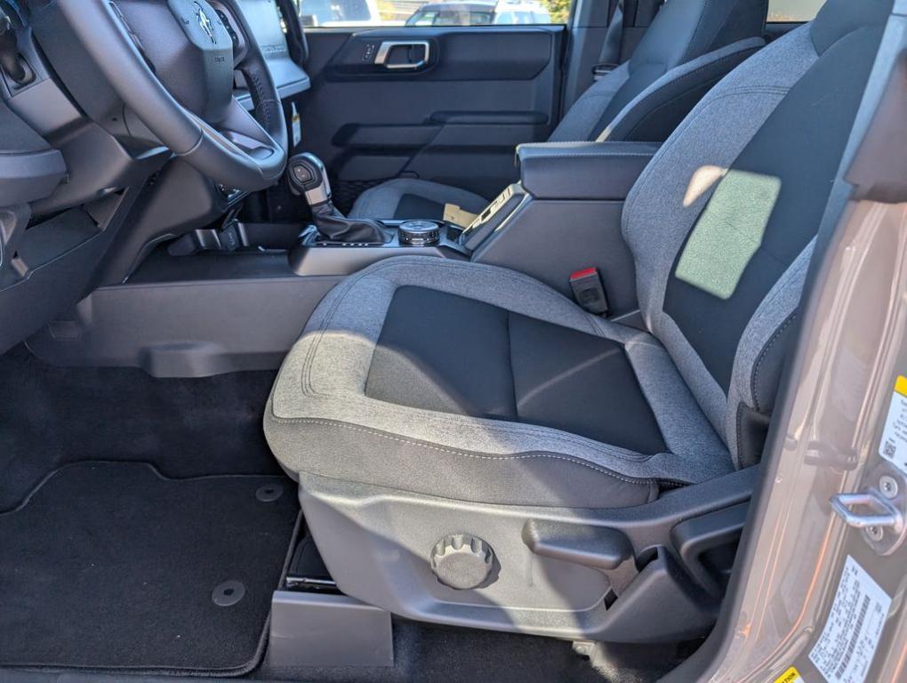 new 2025 Ford Bronco car, priced at $42,725