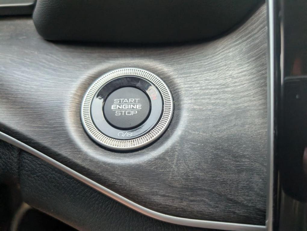 used 2022 Jeep Grand Cherokee car, priced at $22,886