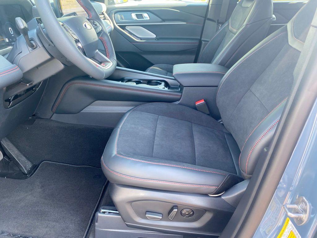 new 2025 Ford Explorer car, priced at $57,029