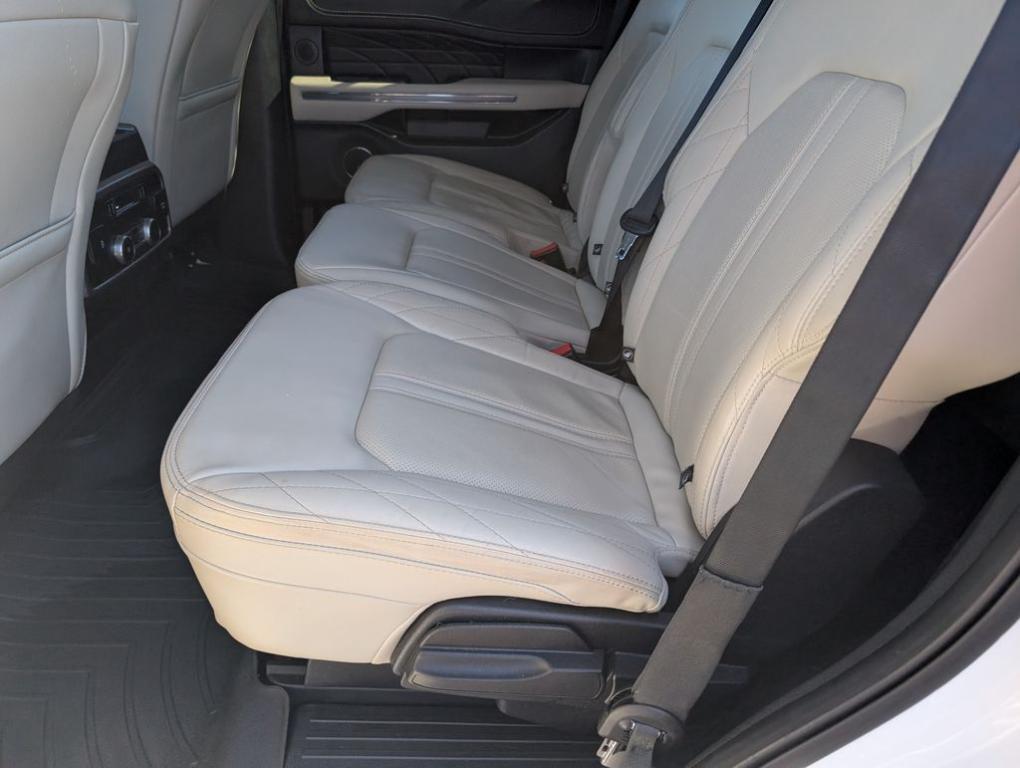 used 2021 Ford Expedition car, priced at $35,880