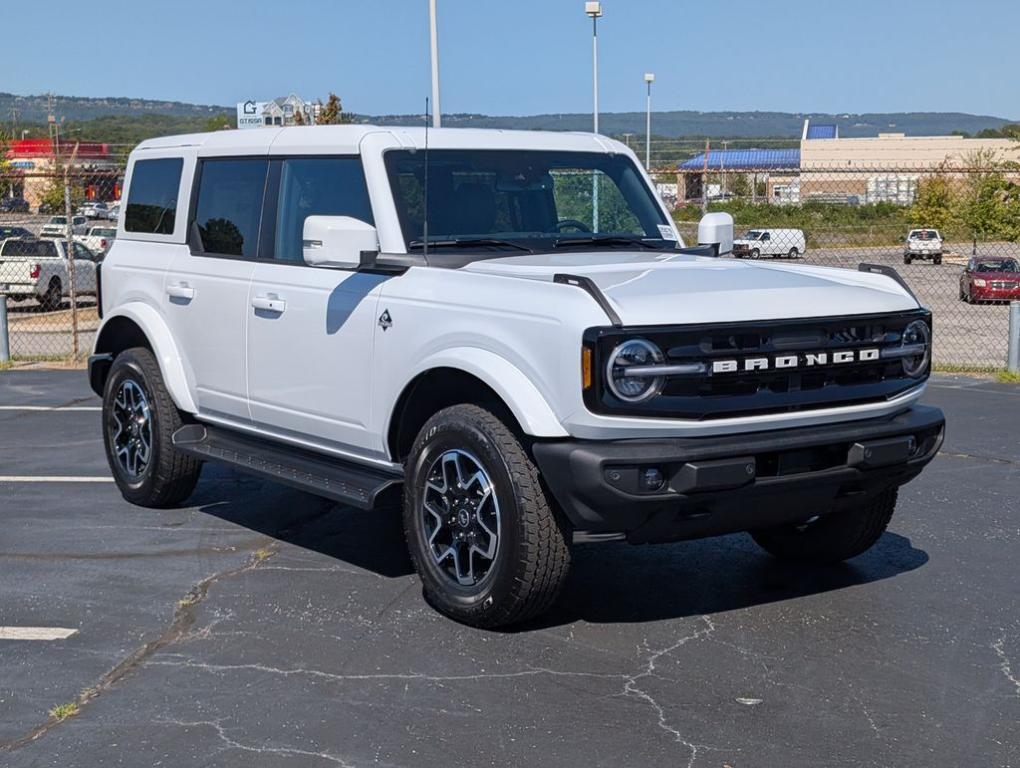 new 2025 Ford Bronco car, priced at $53,398