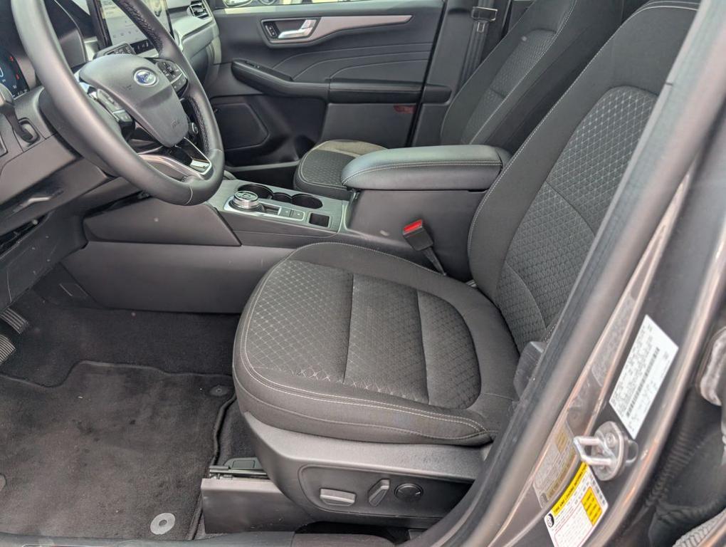 used 2023 Ford Escape car, priced at $22,068