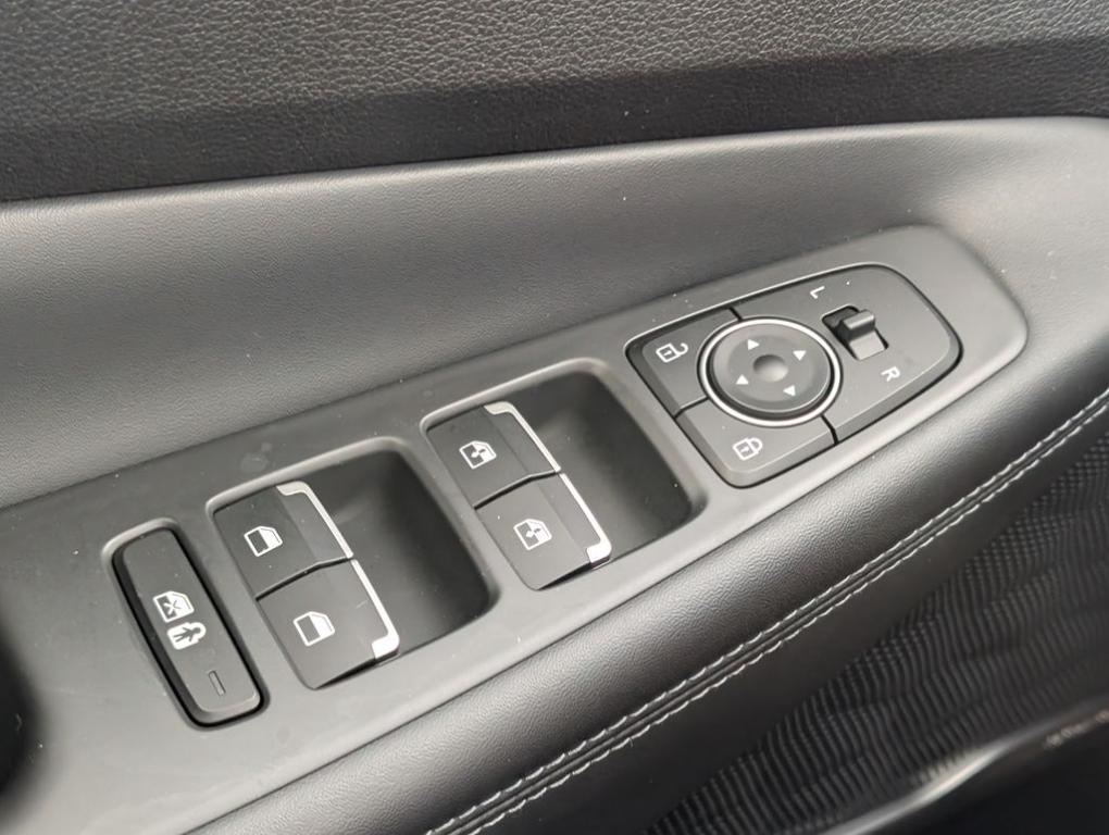 used 2022 Hyundai Santa Fe car, priced at $19,050