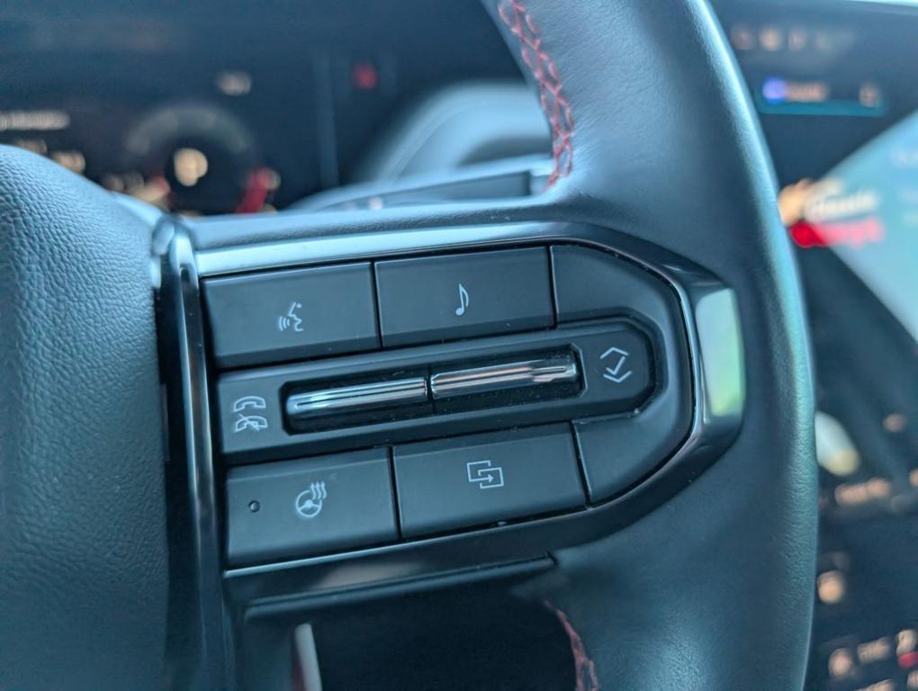 used 2025 GMC Yukon car, priced at $91,000