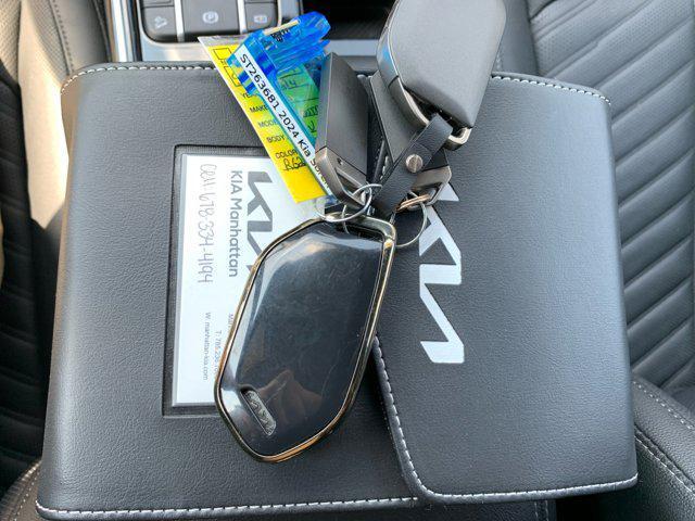 used 2024 Kia Sorento car, priced at $34,000