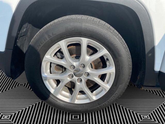 used 2016 Jeep Cherokee car, priced at $15,542
