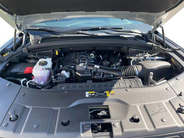 used 2025 Jeep Grand Cherokee L car, priced at $43,178