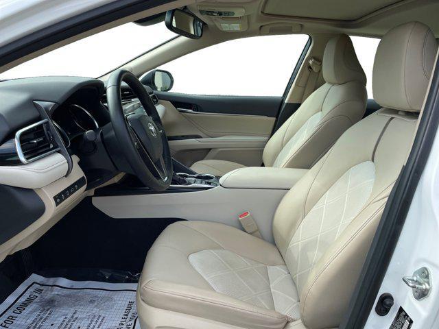 used 2018 Toyota Camry Hybrid car, priced at $21,622