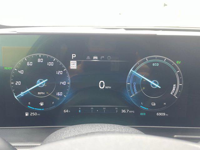 used 2025 Kia Sportage Hybrid car, priced at $34,500