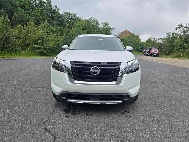 new 2025 Nissan Pathfinder car, priced at $49,950