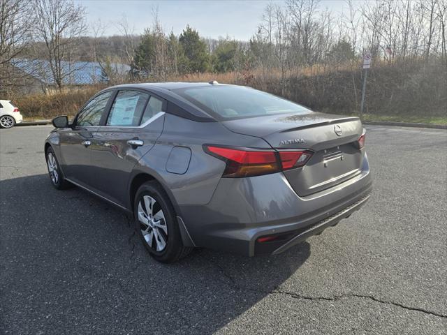 new 2025 Nissan Altima car, priced at $27,750