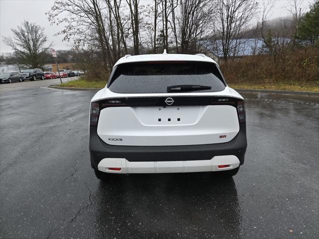 new 2025 Nissan Kicks car, priced at $29,285