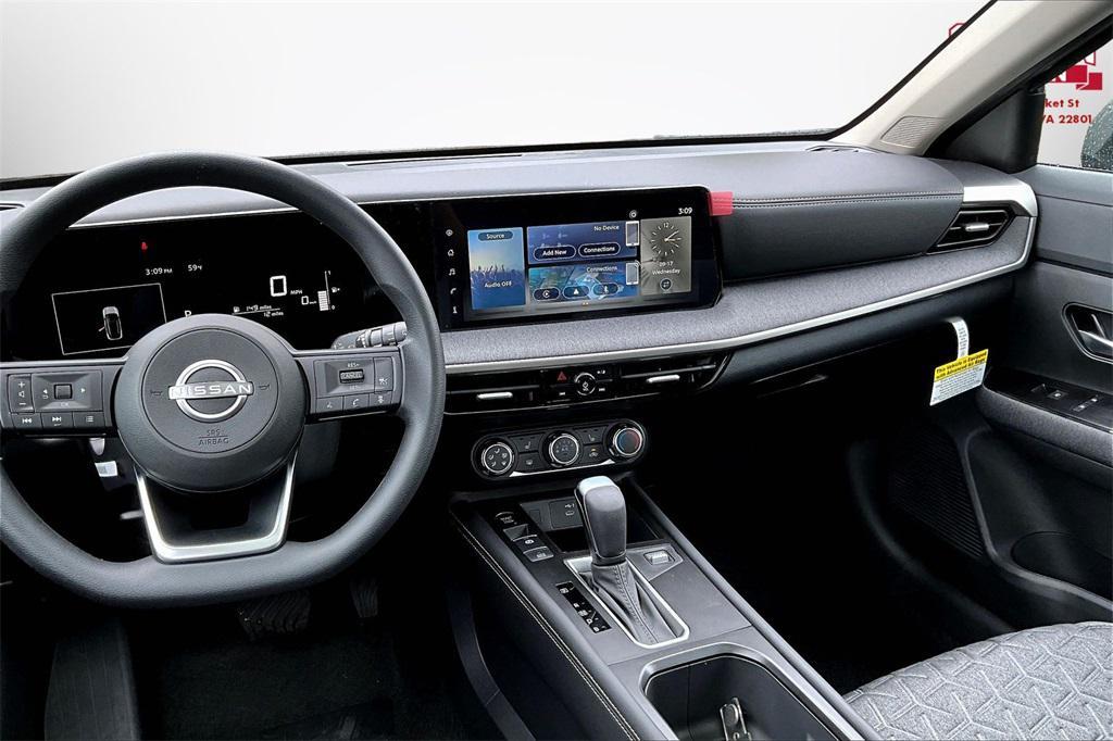 new 2025 Nissan Kicks car, priced at $28,305